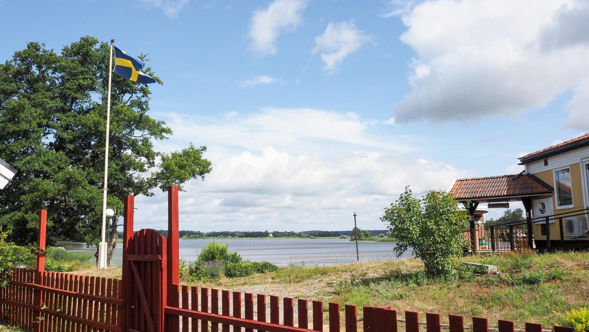Komplett Laegenhet Med Sjoeutsikt Malmon Kültér fotó