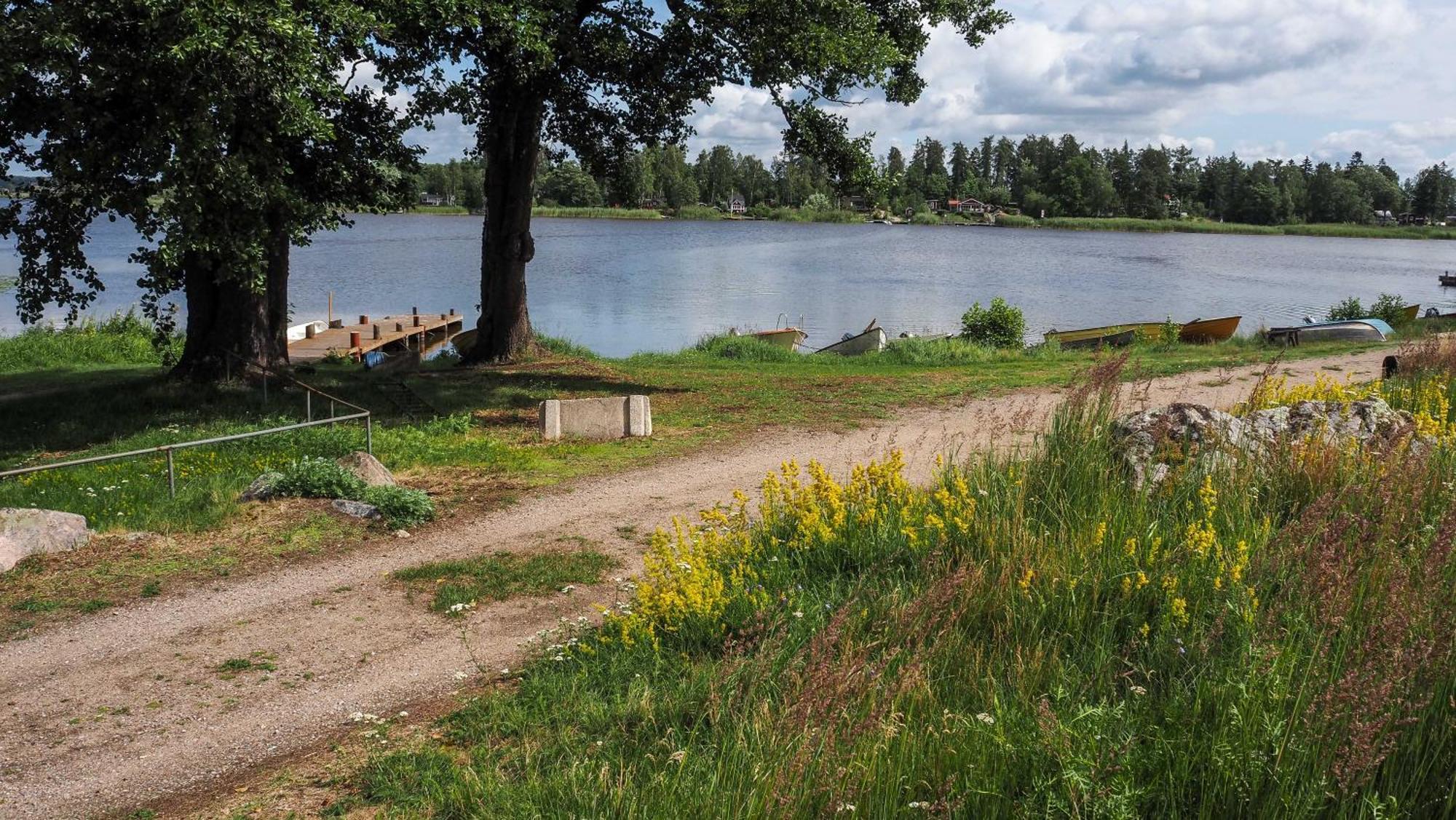 Komplett Laegenhet Med Sjoeutsikt Malmon Kültér fotó